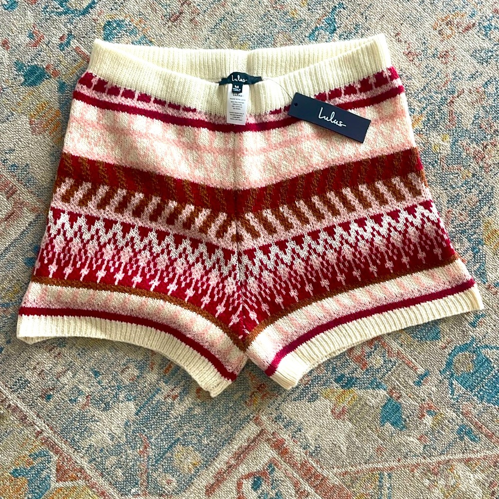 Lulu’s Toasty Moment Cream Multi Fair Isle Knit Sweater Shorts Size M